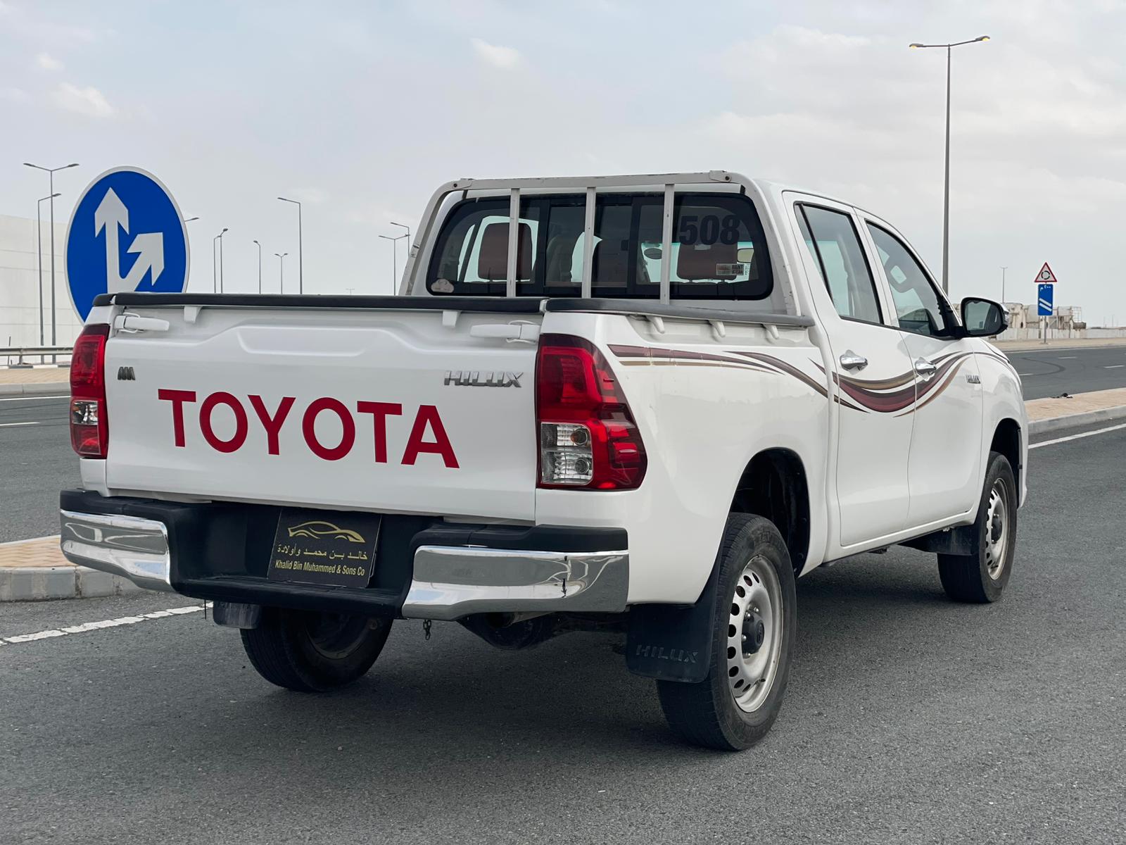 Toyota Hilux 2019 - Image 2