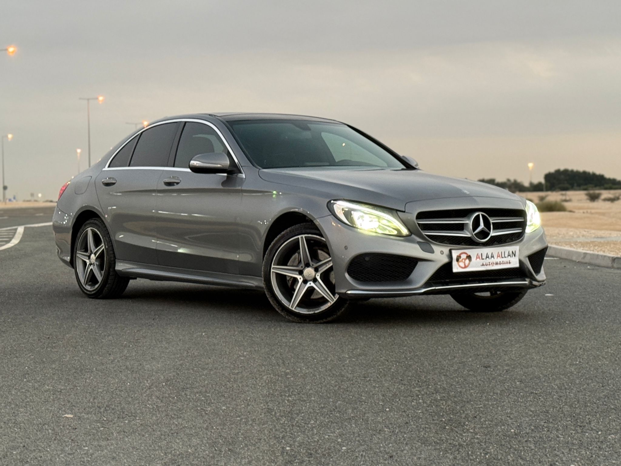 Mercedes-Benz C-Class Sedan 200 2015