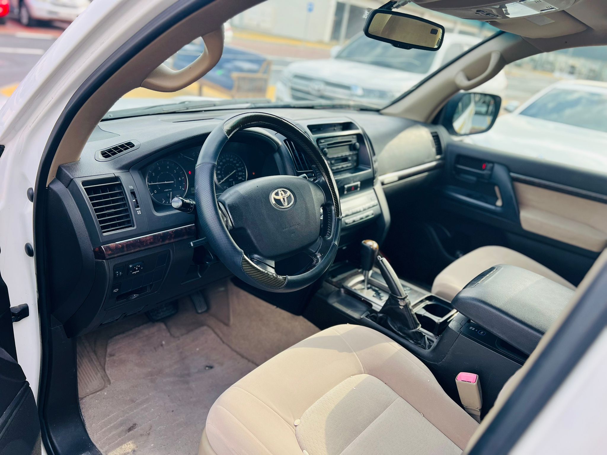 Toyota Land Cruiser GX.R 2011 - Image 2