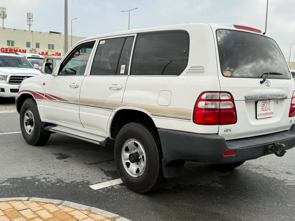 Toyota Land Cruiser GX 2003 - Image 2