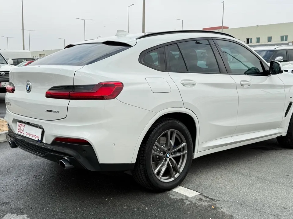 BMW X-Series X4 M 2019 - Image 3