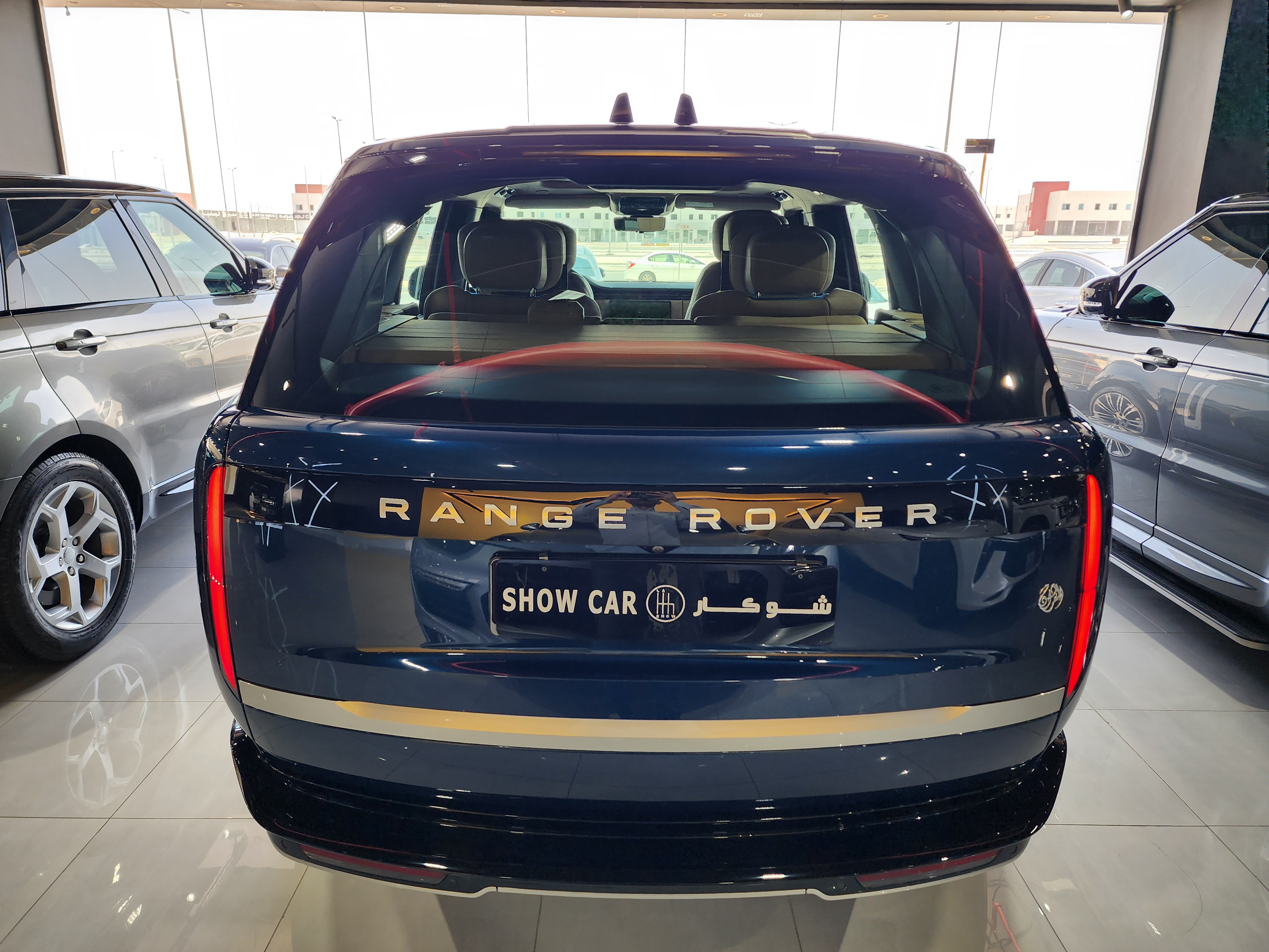 Land Rover Range Vogue Autobiography - Image 2