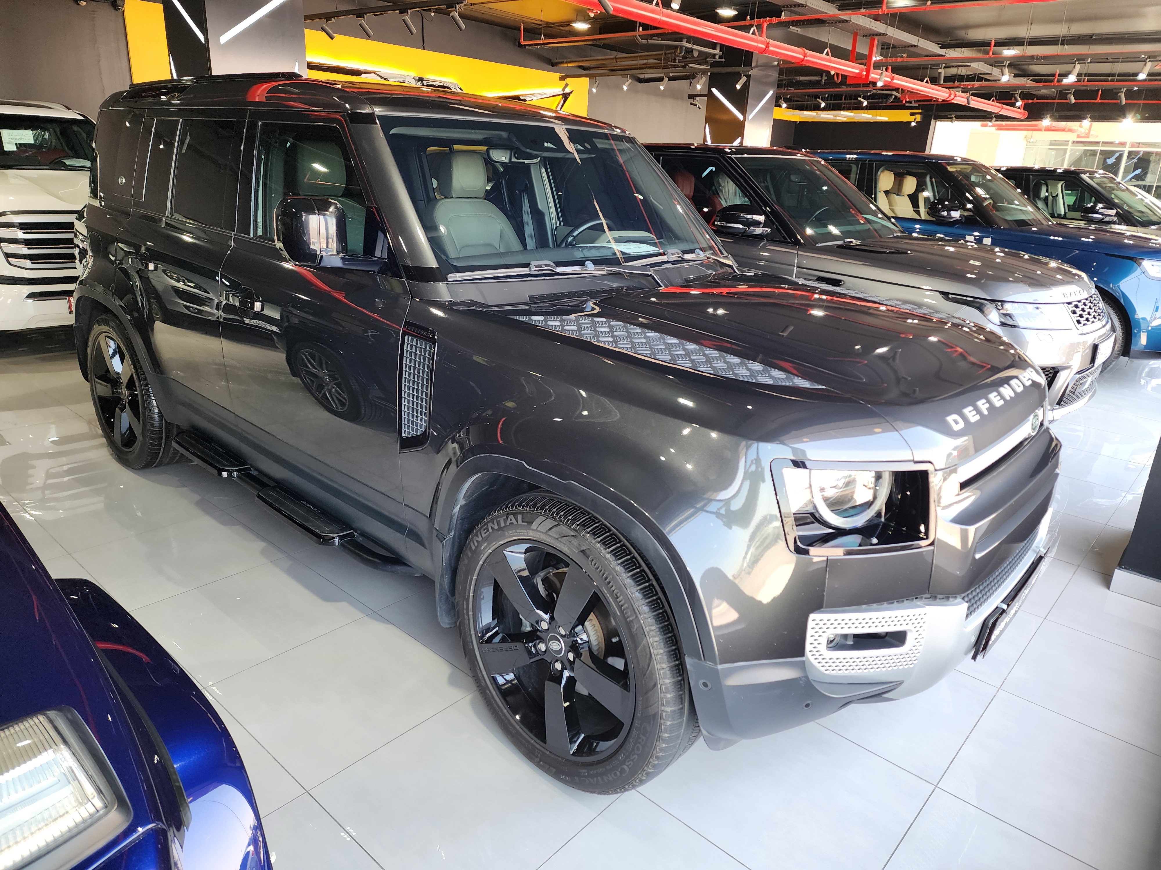 Land Rover Defender
