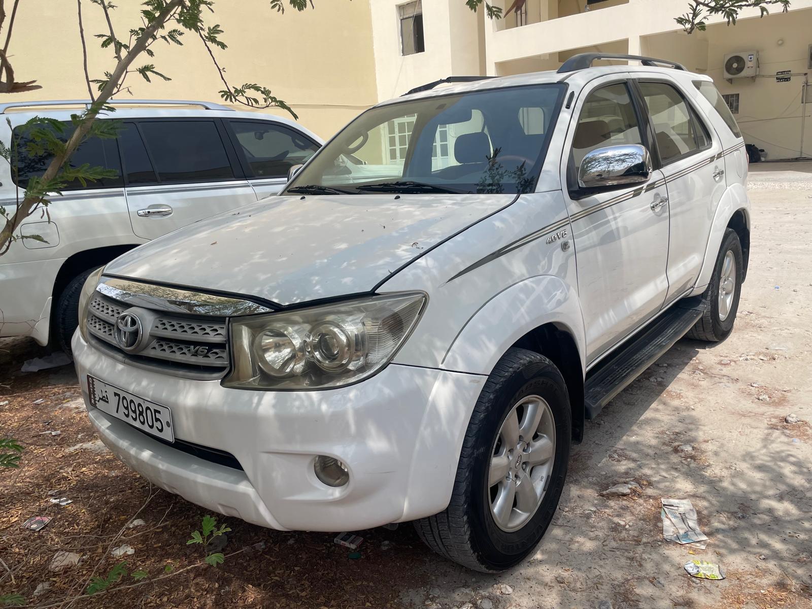 Toyota Fortuner V6 2009 - Image 1