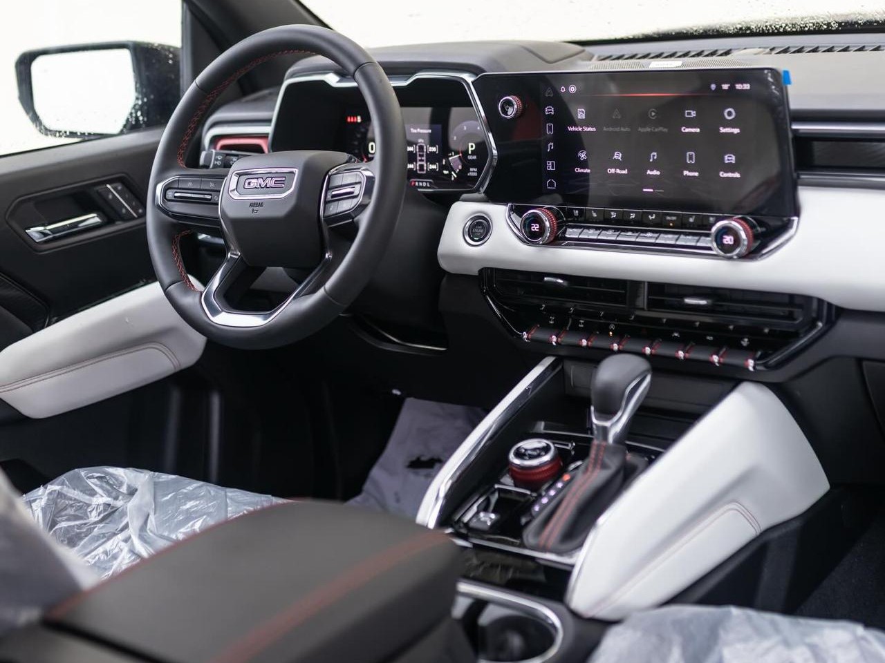 GMC Canyon At4-X 2025 - Image 3