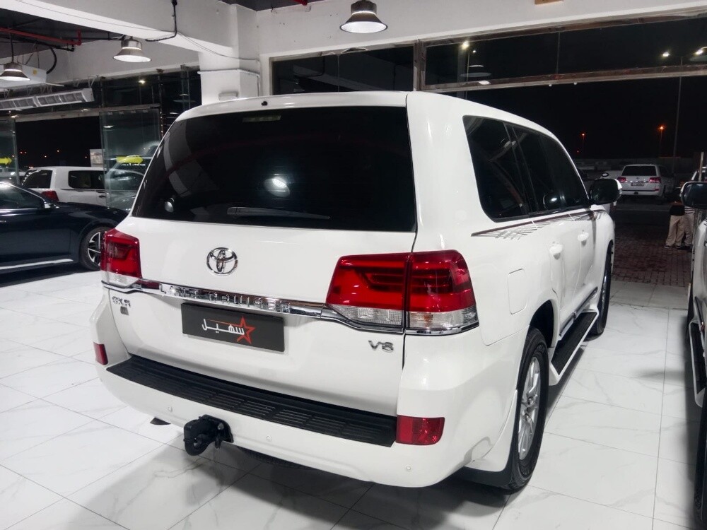 Toyota Land Cruiser GX.R 2019 - Image 4