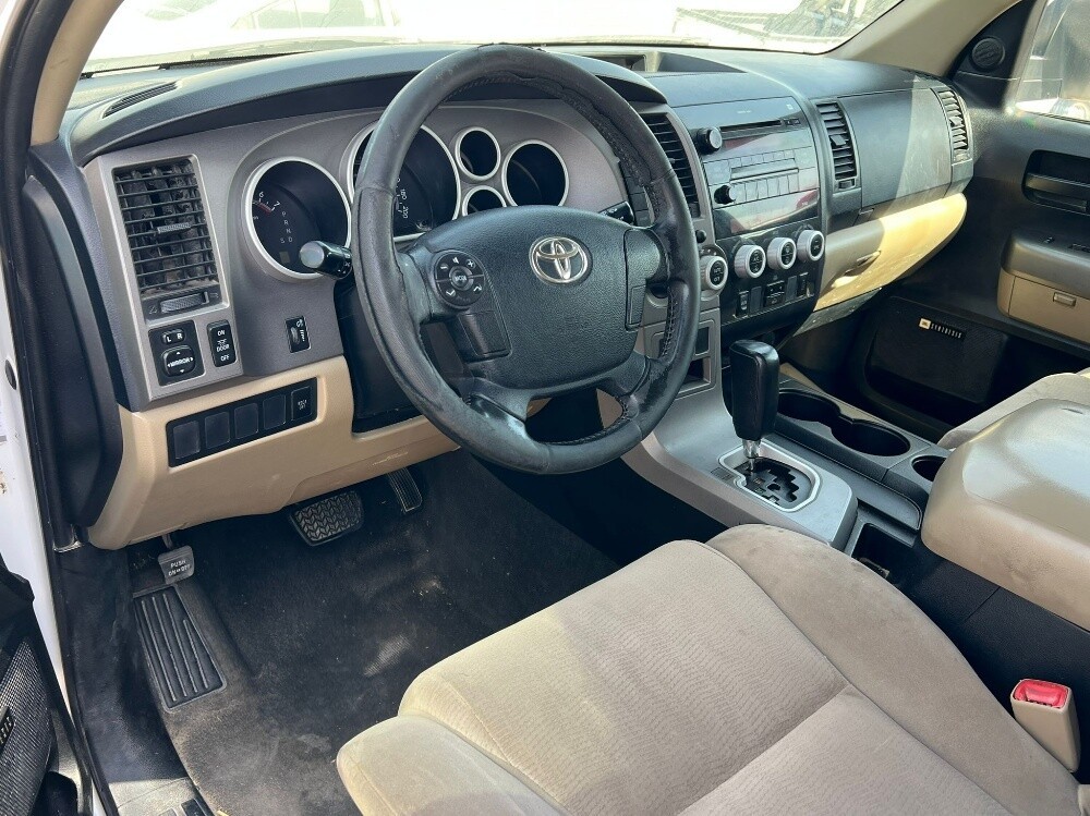 Toyota Sequoia 2013 - Image 4
