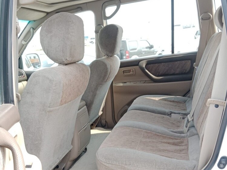 Toyota Land Cruiser GX.R 2000 - Image 3