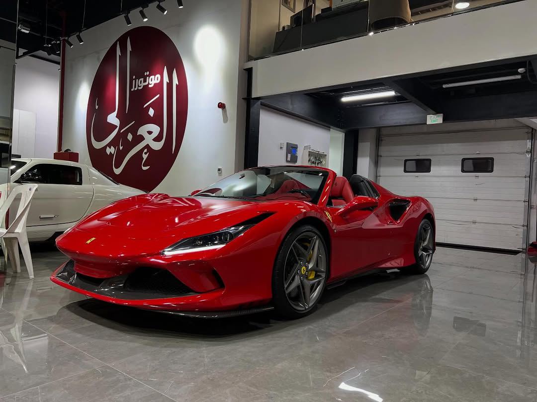 Ferrari F8 Spider  2021