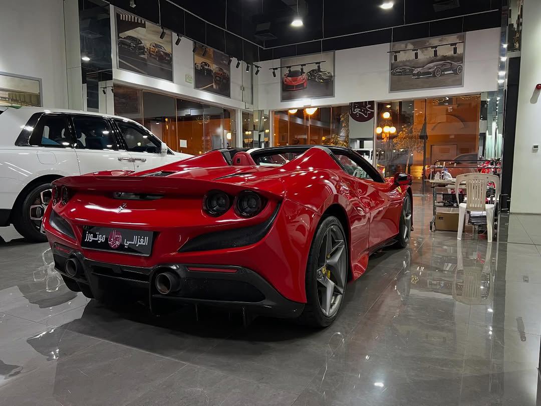 Ferrari F8 Spider  2021 - Image 2