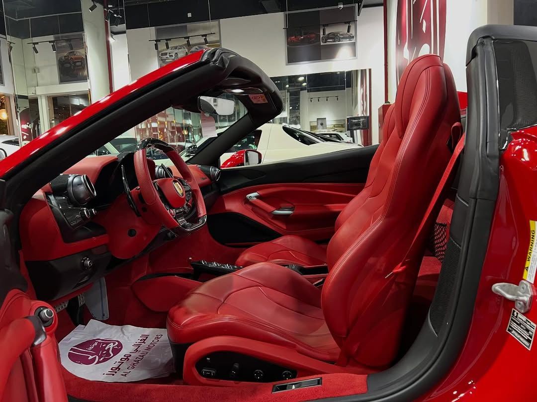Ferrari F8 Spider  2021 - Image 3