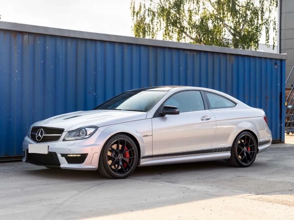 Mercedes-Benz C-Class Coupe 63 AMG 2014 - Image 4