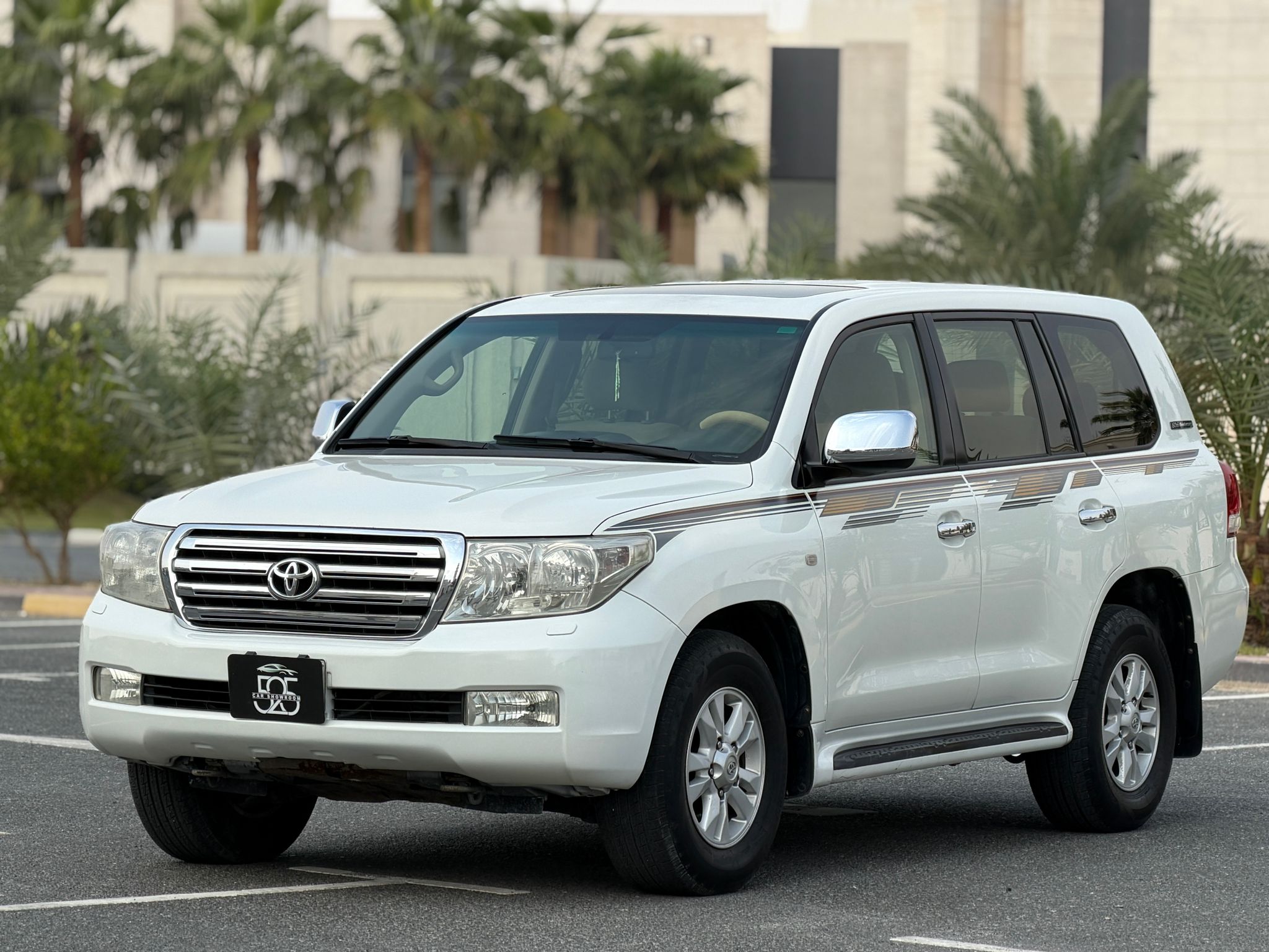Toyota Land Cruiser GX.R 2011 - Image 1