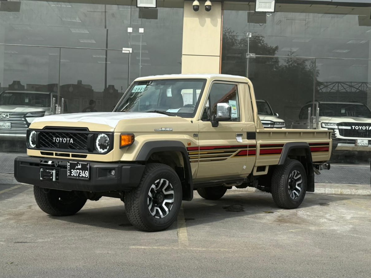 Toyota LX  2025 - Image 1