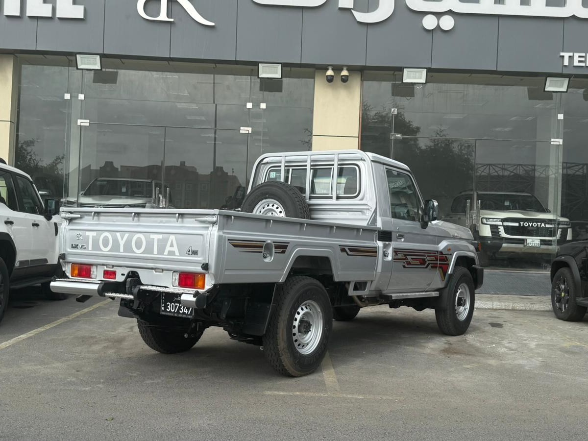 Toyota LX  2025 - Image 2
