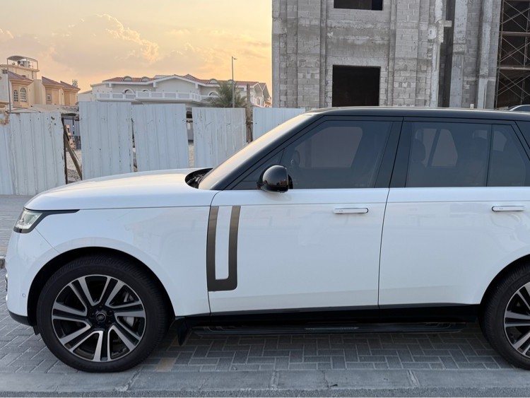 Land Rover Range Rover Vogue HSE 2023 - Image 2