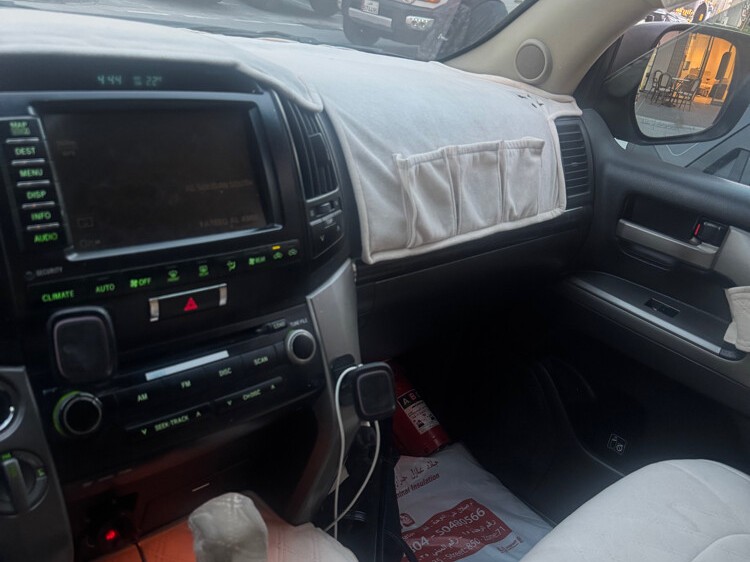 Toyota Land Cruiser VX.R 2009 - Image 3