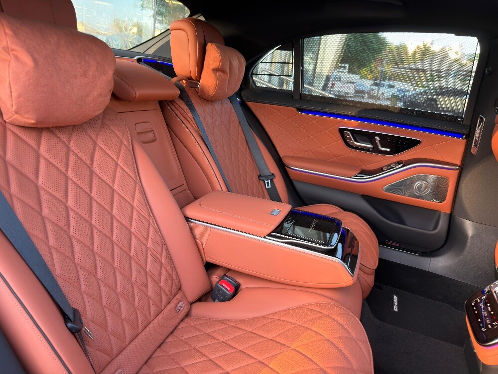 Mercedes-Benz S-Class Sedan 500 2025 - Image 2