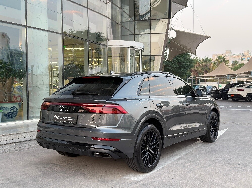 Audi Q8 S Line 2026 - Image 2