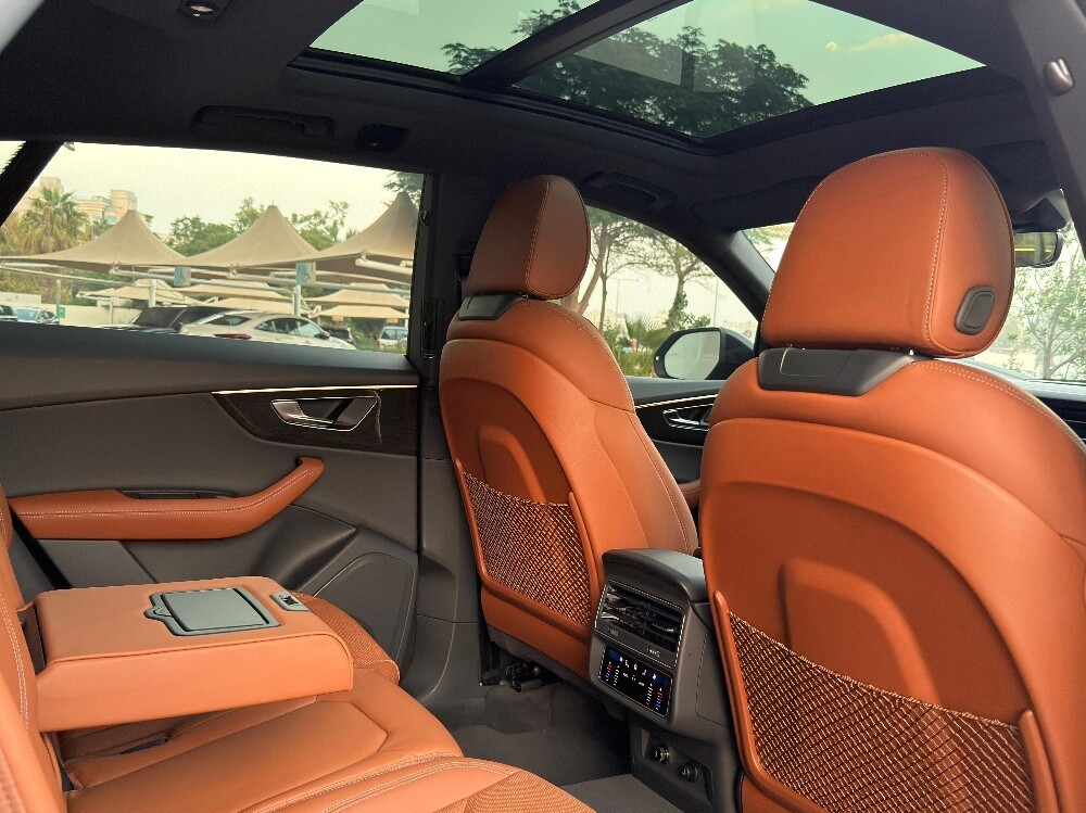 Audi Q8 S Line 2026 - Image 3