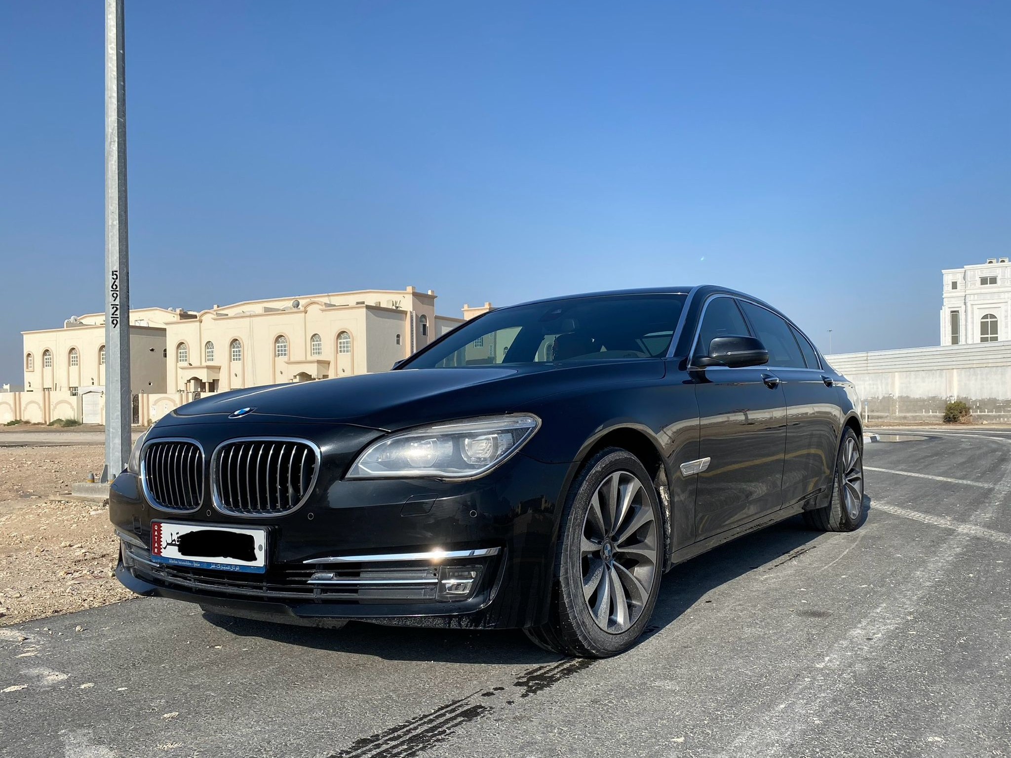 BMW 7-Series 730 Li 2015 - Image 2