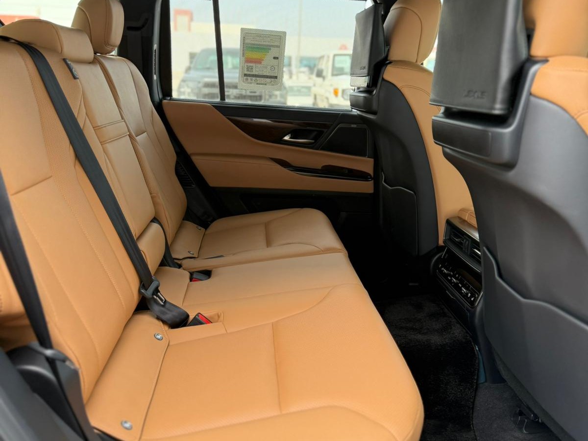Lexus LX 700 H 2025 - Image 3