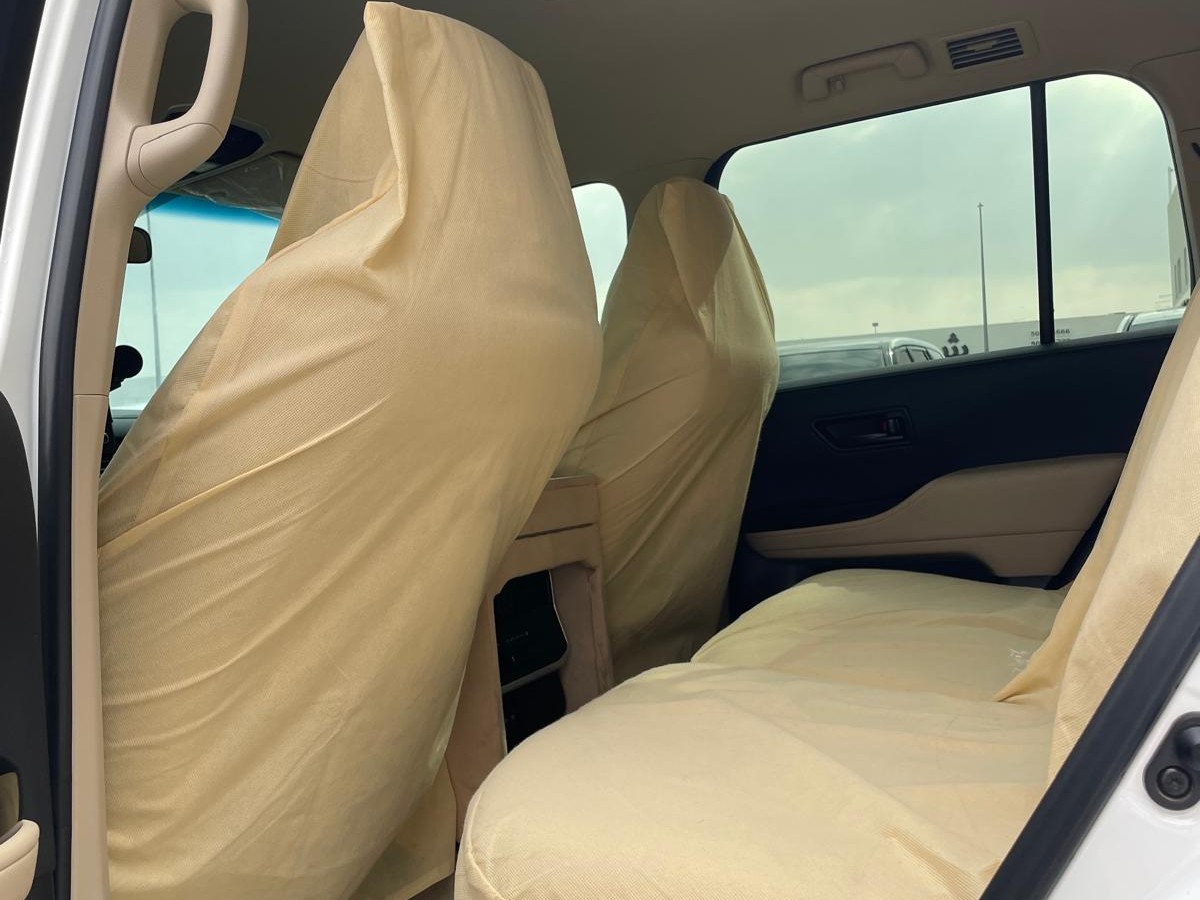 Toyota Land Cruiser G standard 2023 - Image 4