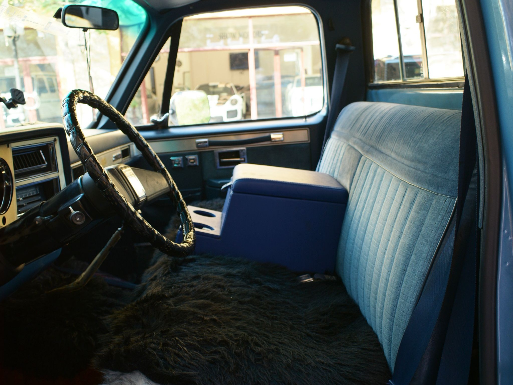GMC Sierra 1984 - Image 3
