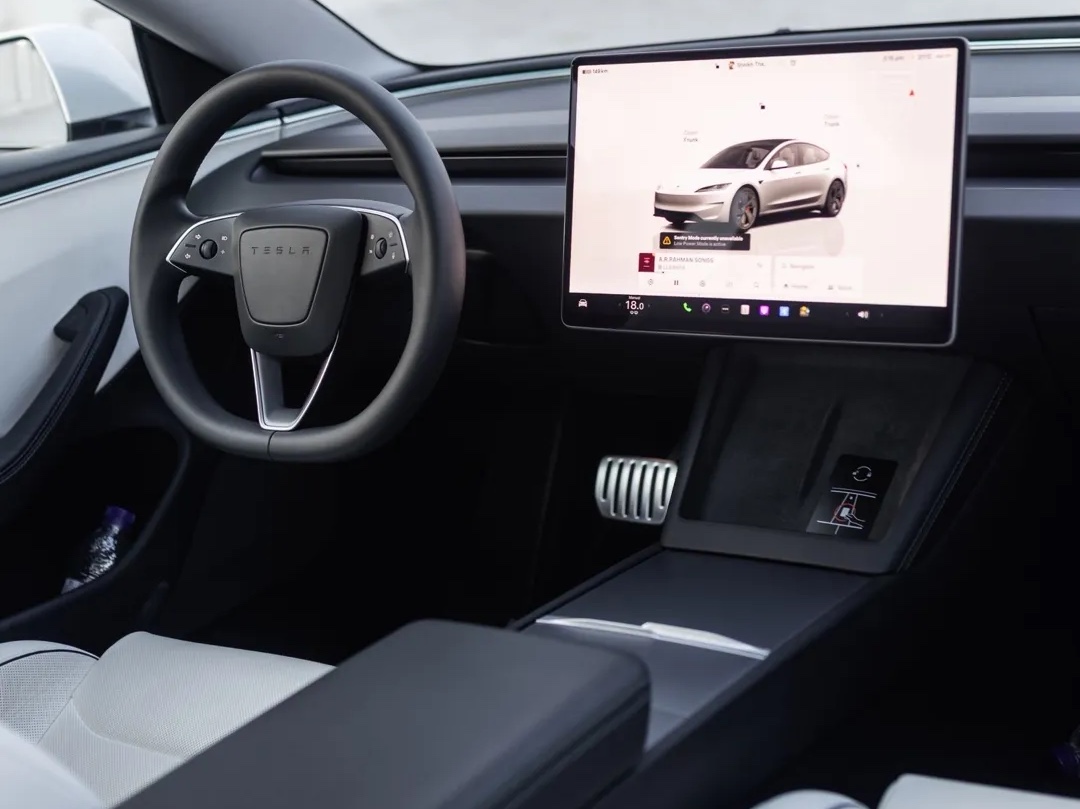Tesla Model 3  2025 - Image 3