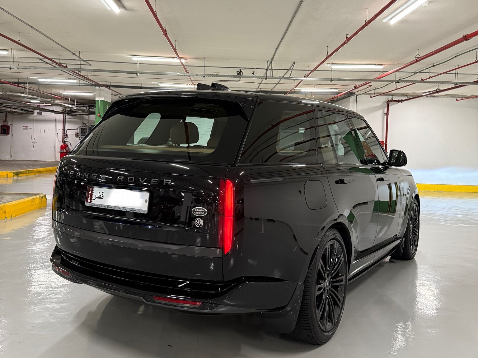 Land Rover Range Rover Vogue HSE 2023 - Image 3