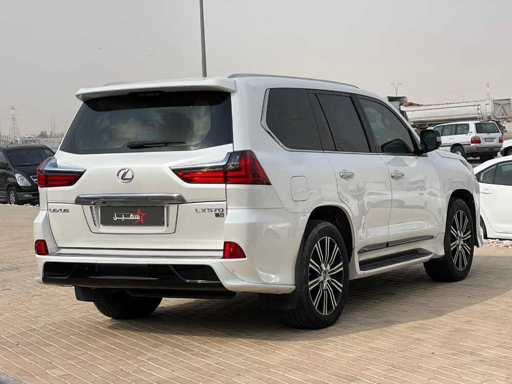 Lexus LX 570 S 2018 - Image 3