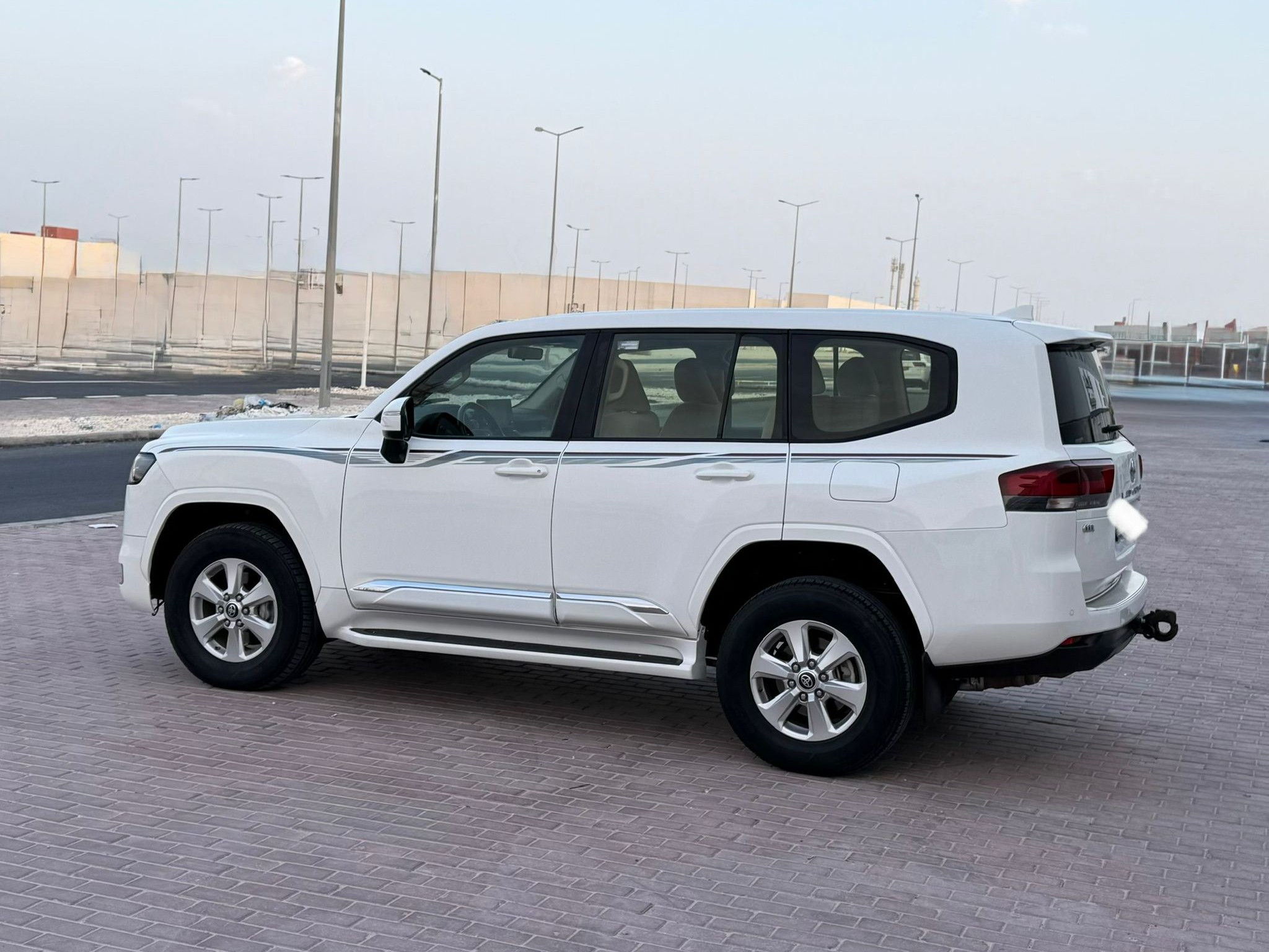 Toyota Land Cruiser GX 2022 - Image 3