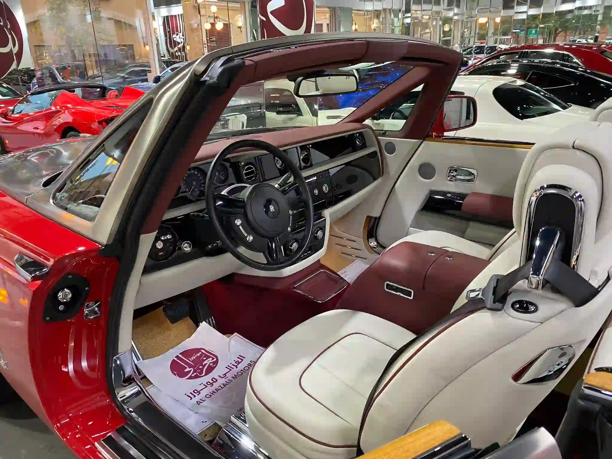 Rolls-Royce Phantom DROPHEAD 2013 - Image 3