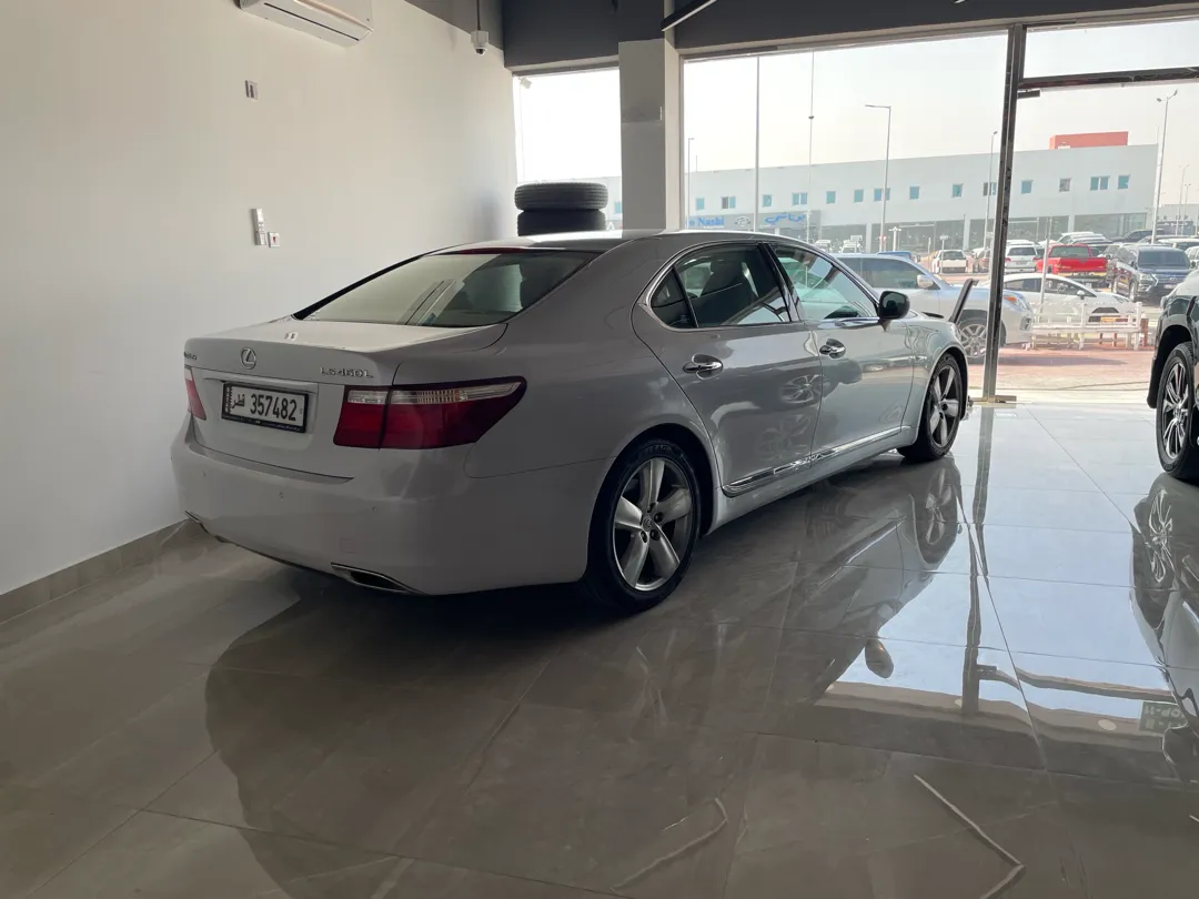 Lexus LS 460 L 2014 - Image 2