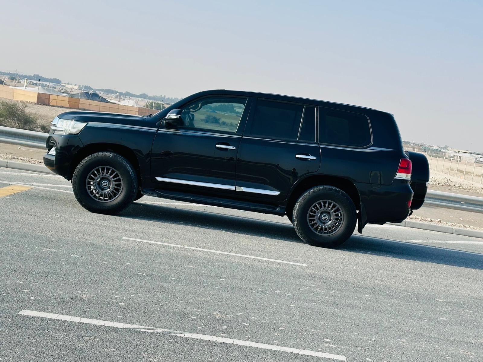 Toyota Land Cruiser GX 2010 - Image 2