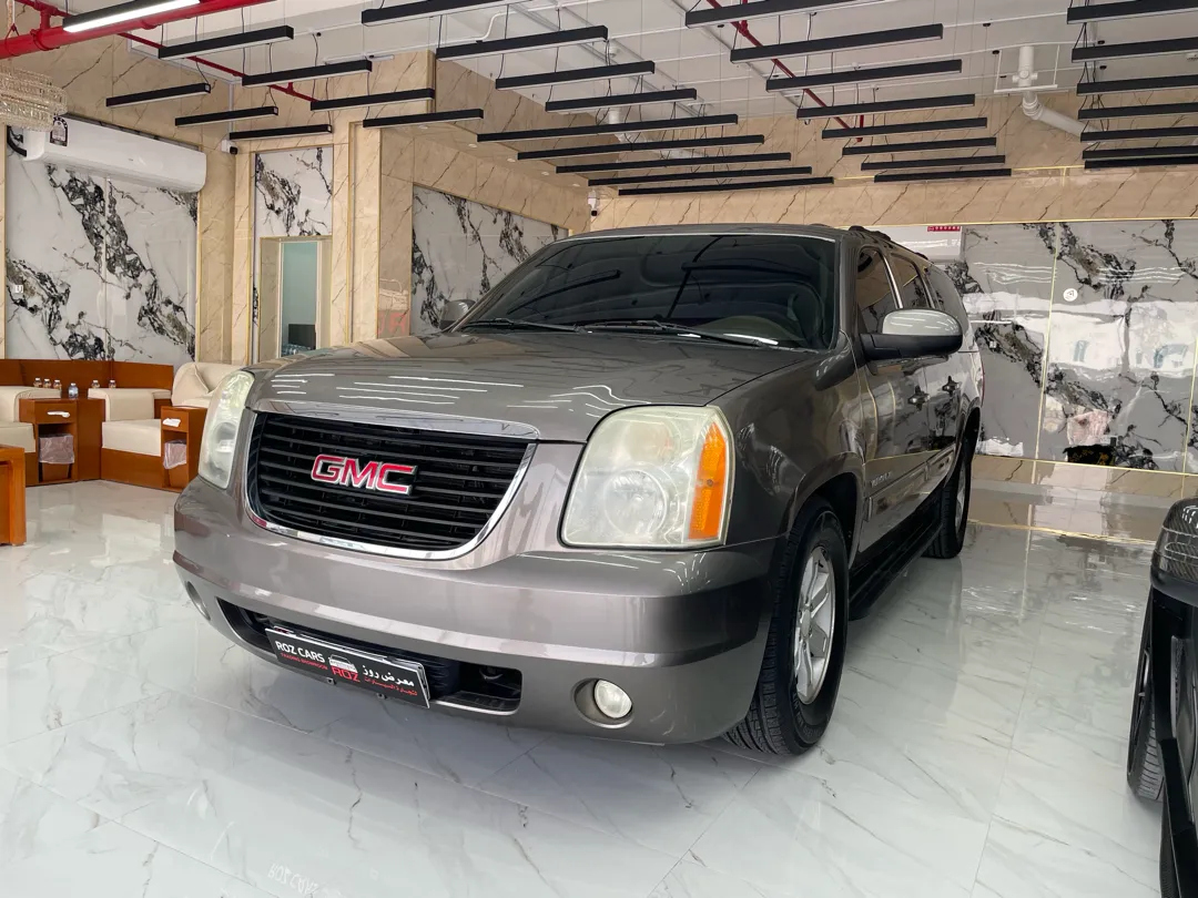 GMC Yukon XL 2011