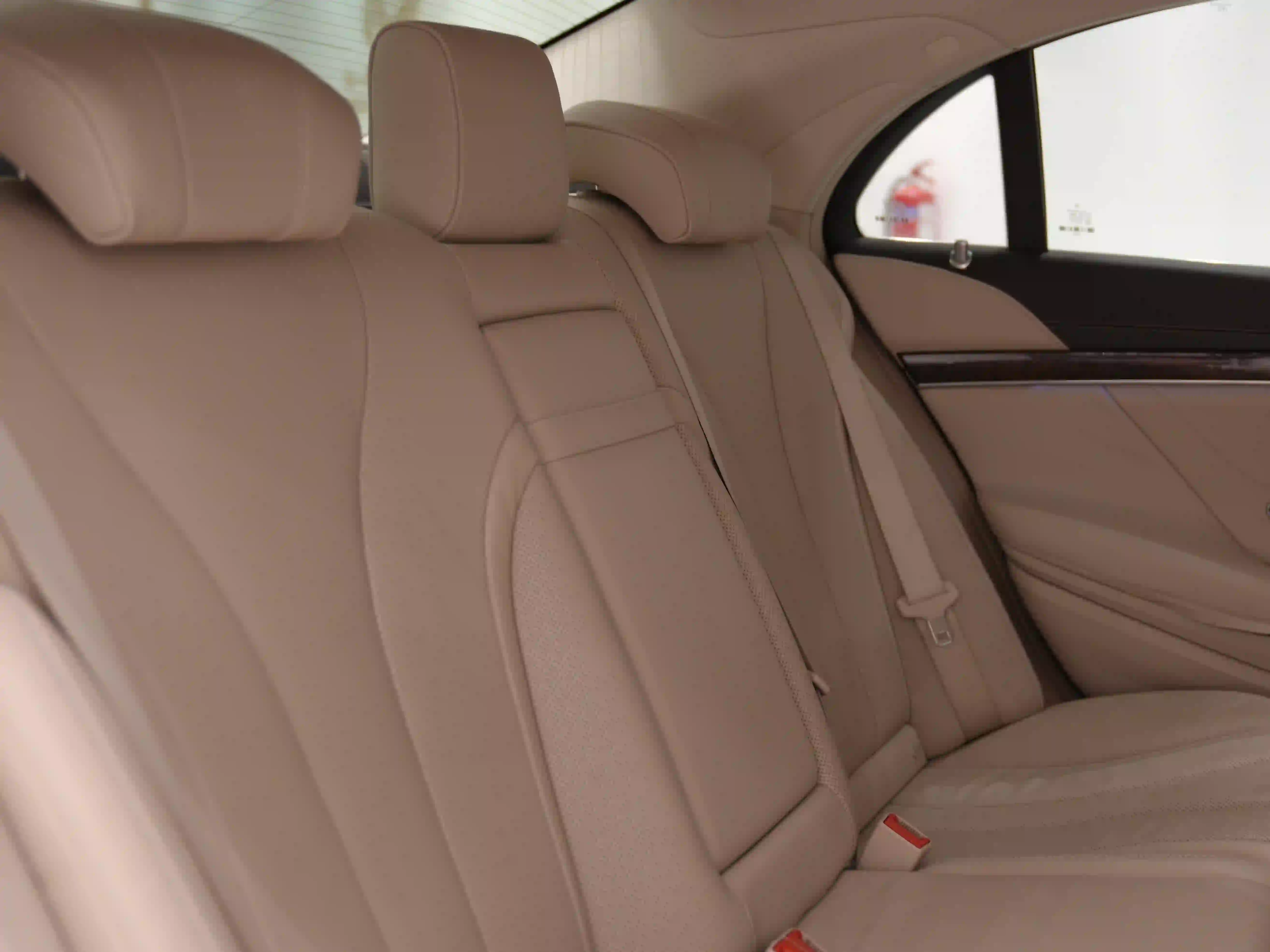 Mercedes-Benz S-Class Sedan 400 2015 - Image 2