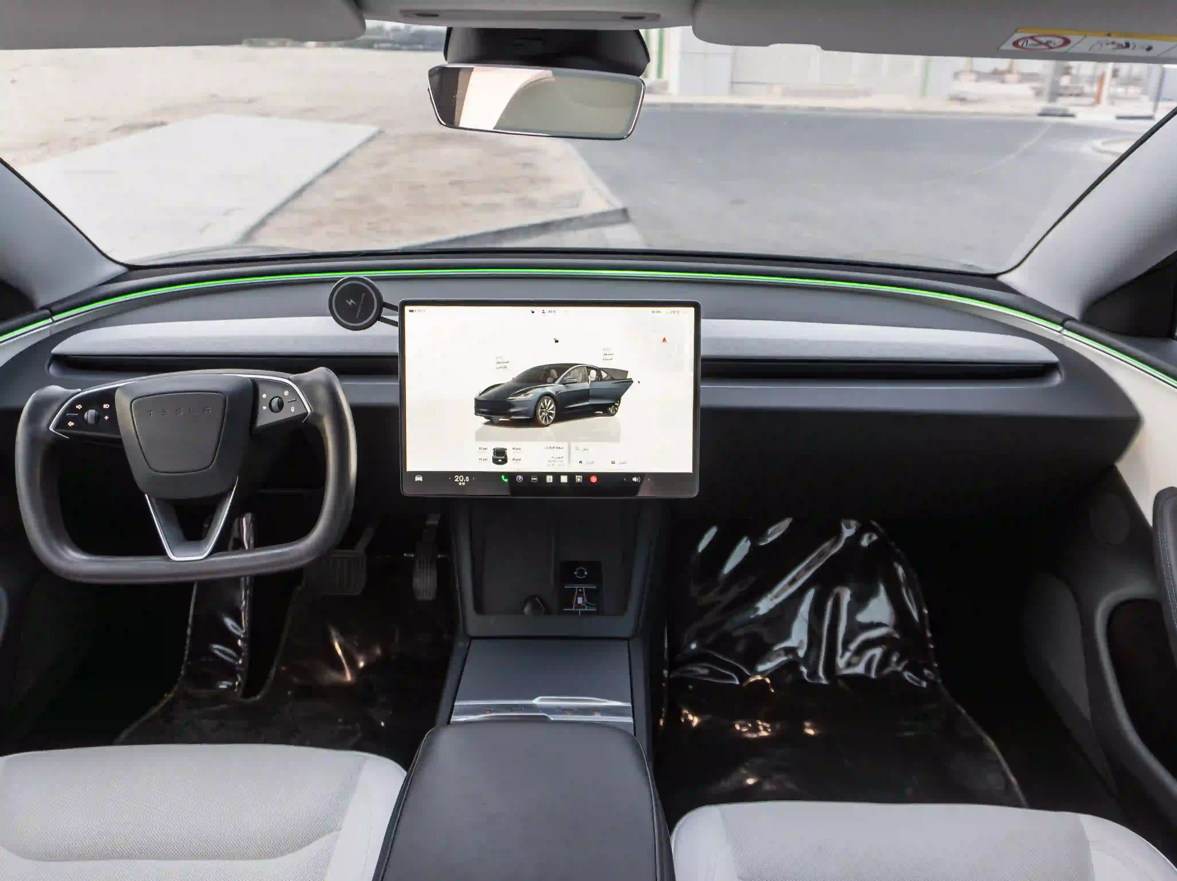 Tesla Model 3  2024 - Image 2