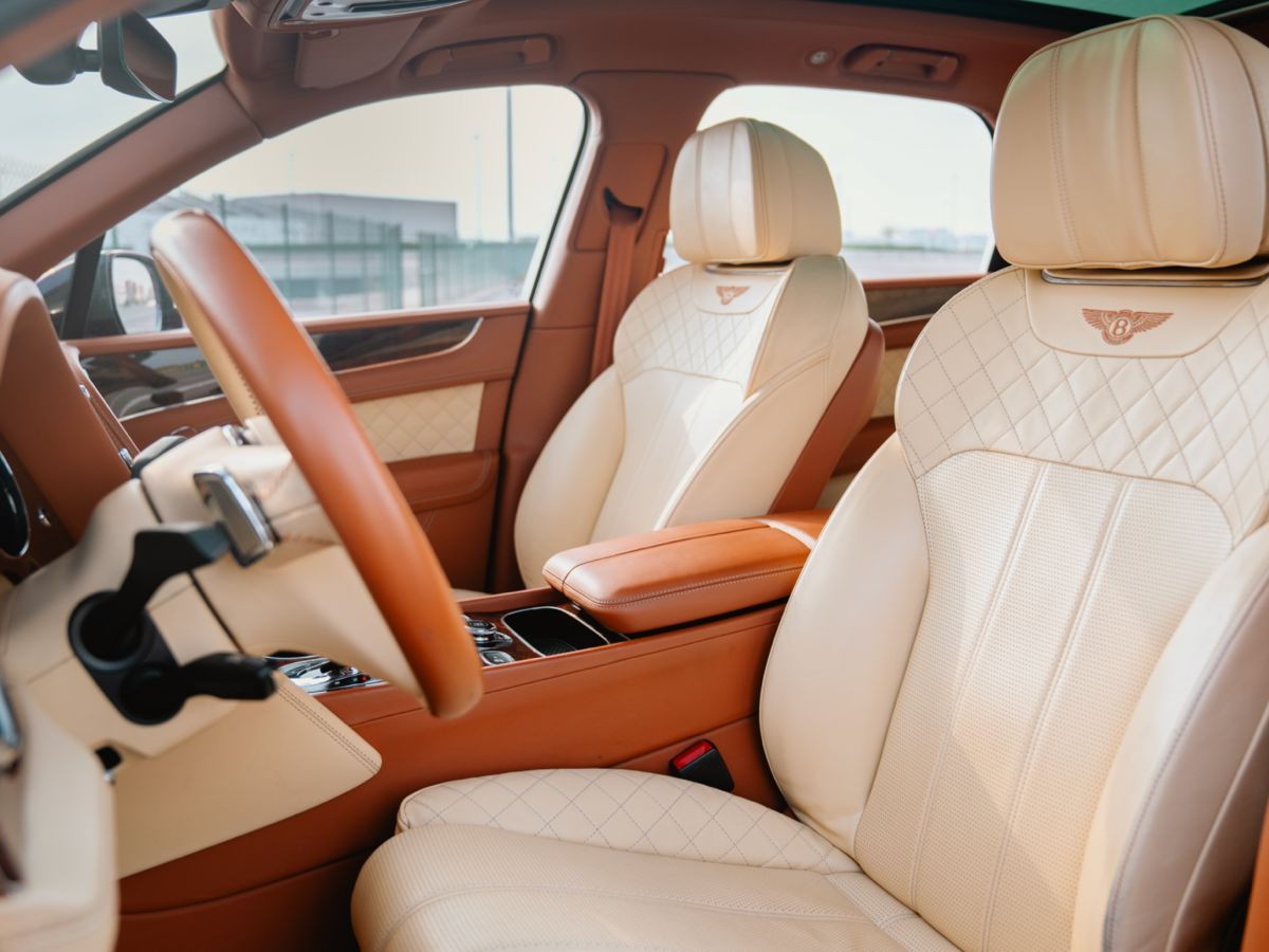 Bentley Bentayga 2017 - Image 2
