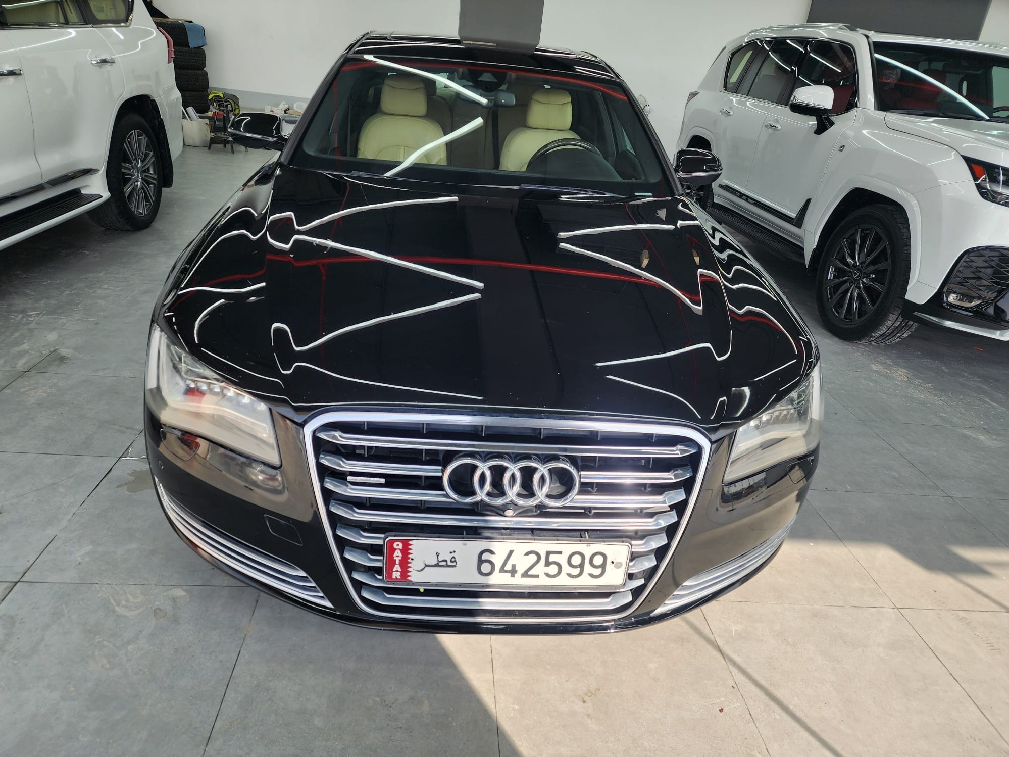Audi A8 2013 - Image 2