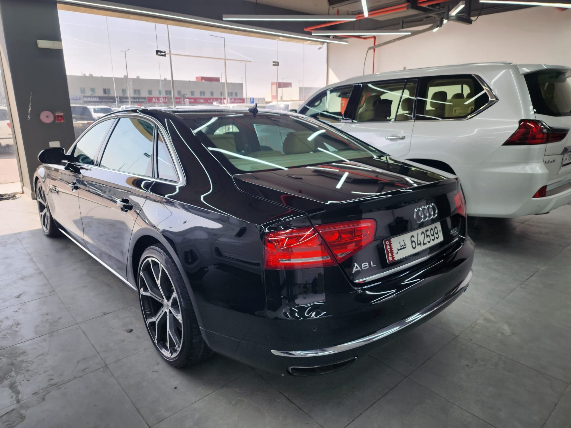 Audi A8 2013 - Image 3