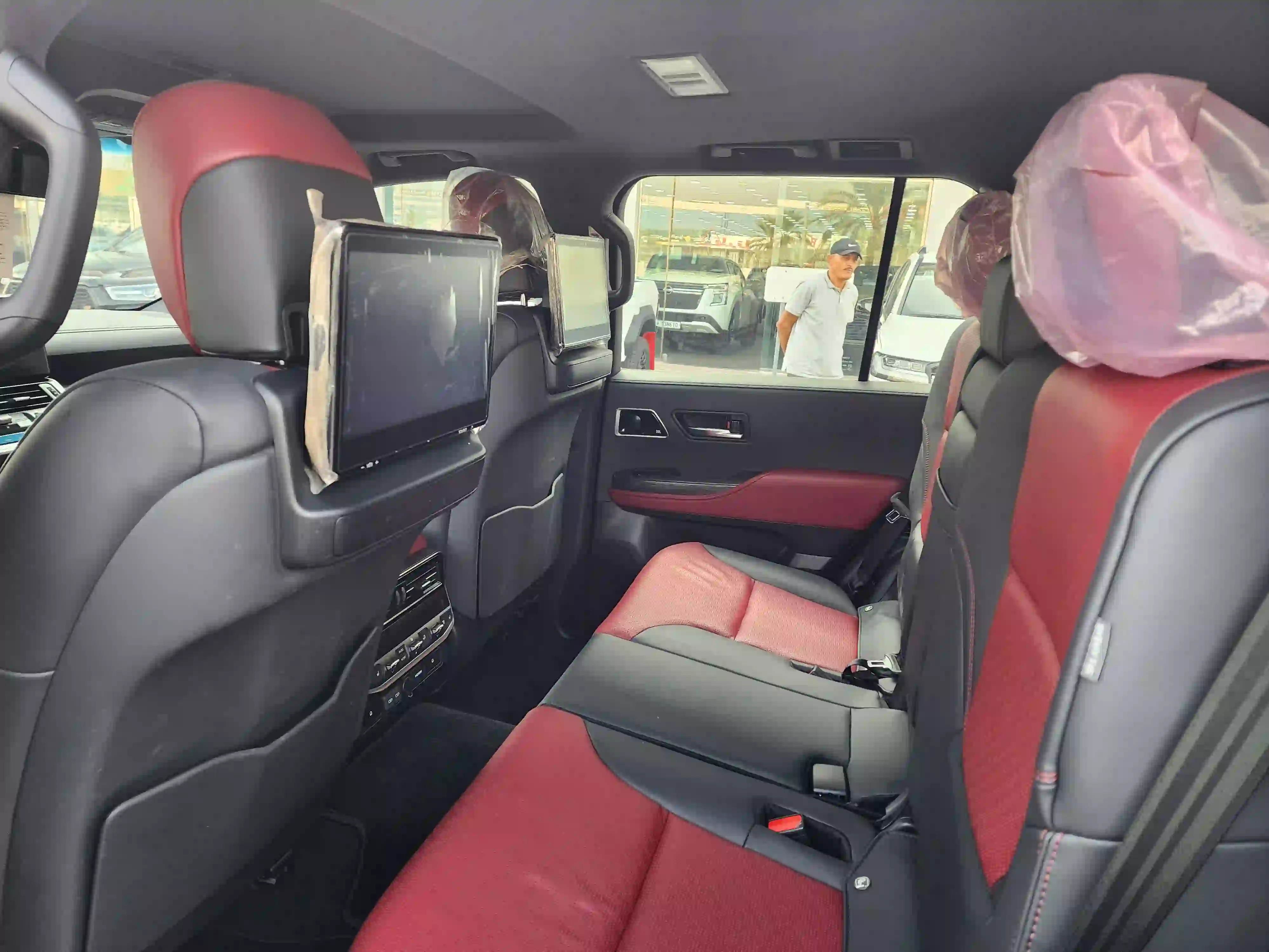 Toyota Land Cruiser G/R 2024 - Image 4