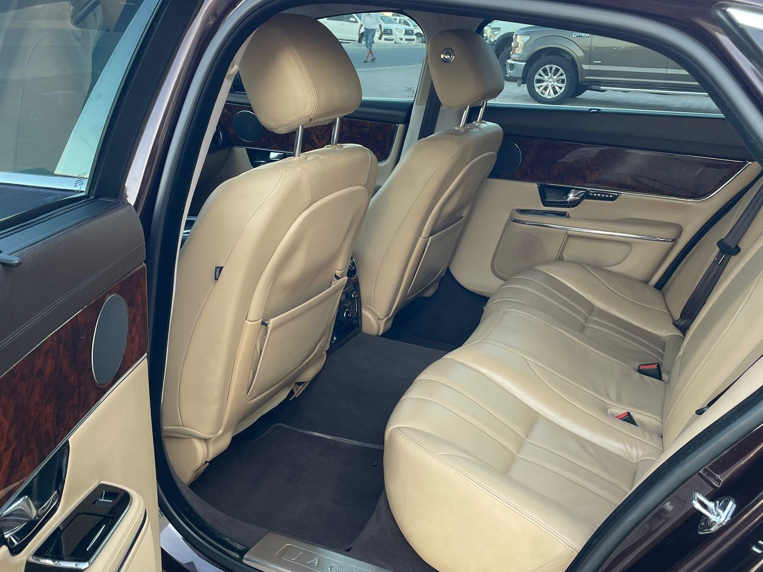 Jaguar XJL 2011 - Image 4