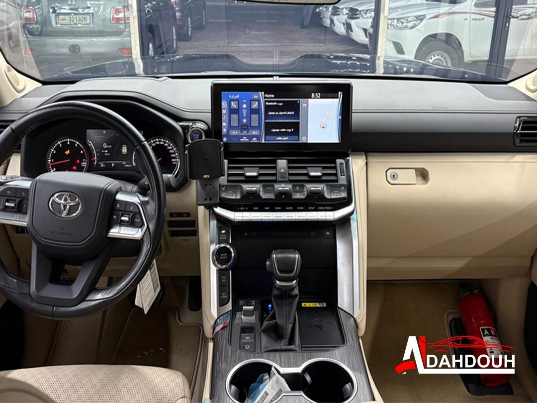 Toyota Land Cruiser VX.R 2022 - Image 3