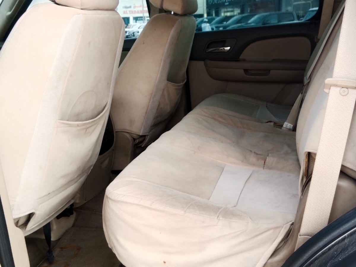 GMC Yukon 2012 - Image 2