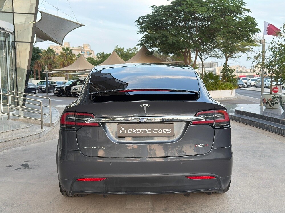 Tesla Model X 2018 - Image 3