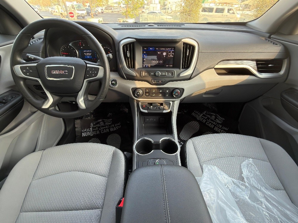 GMC Terrain 2024 - Image 2