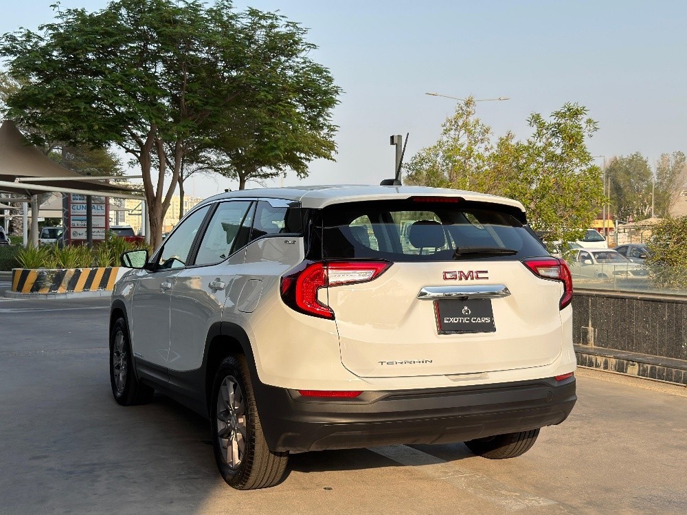 GMC Terrain 2024 - Image 3