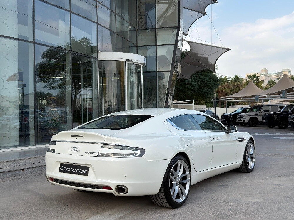 Aston Martin Rapide 2016 - Image 4