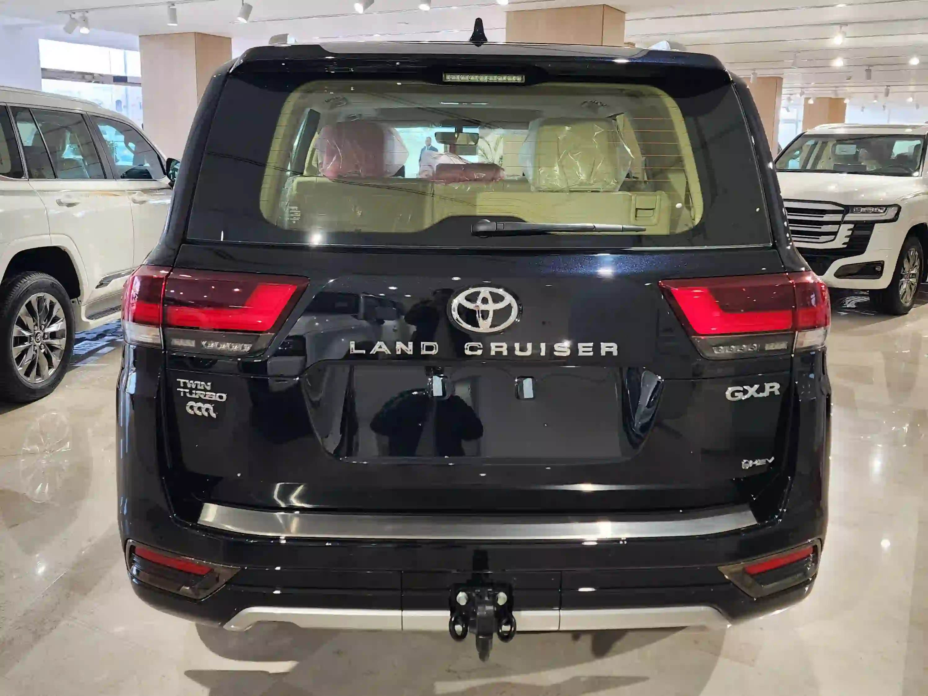 Toyota Land Cruiser GX.R 2026 - Image 3